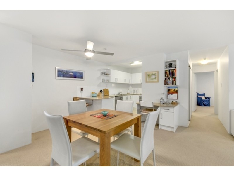 18/18 Queen Street, Southport QLD 4215