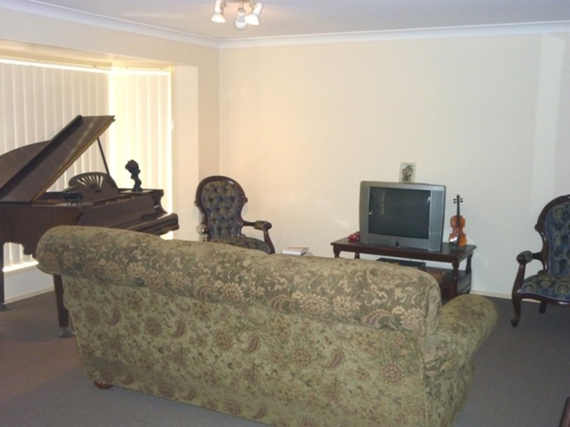 34 Tristania Way, Highland Park QLD 4211