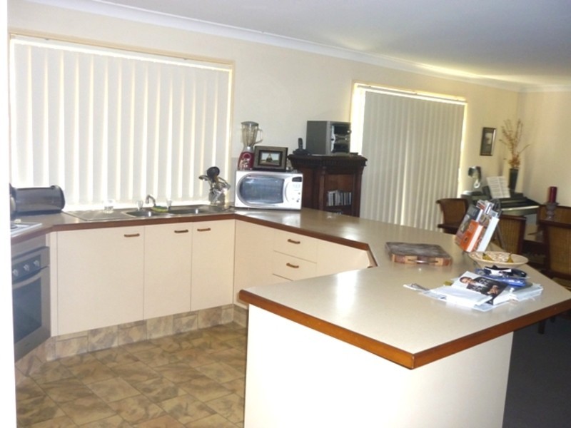 34 Tristania Way, Highland Park QLD 4211
