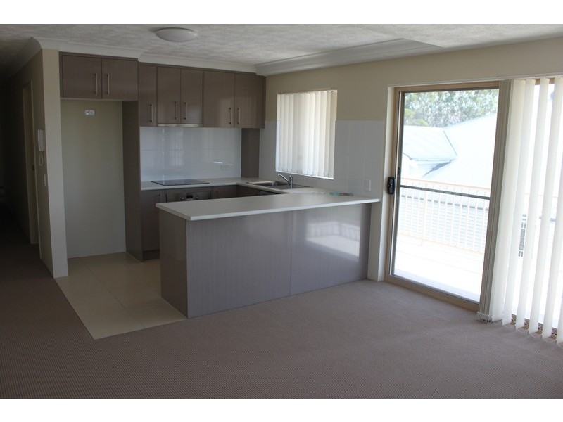 6/4 Sykes Court, Southport QLD 4215