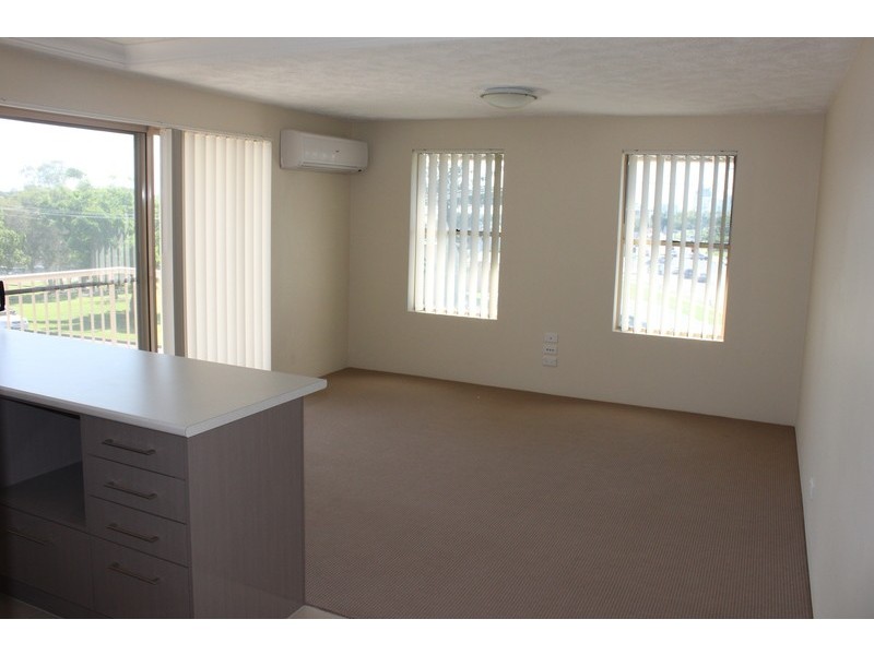 6/4 Sykes Court, Southport QLD 4215