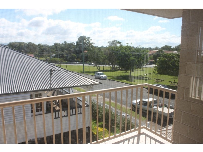 6/4 Sykes Court, Southport QLD 4215