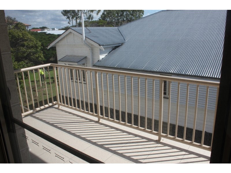 6/4 Sykes Court, Southport QLD 4215