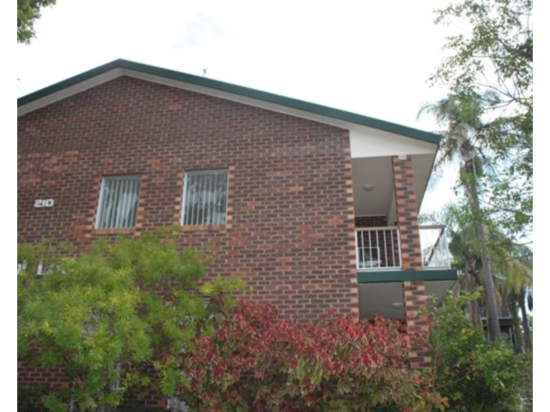 7/210 Scarborough Street, Southport QLD 4215