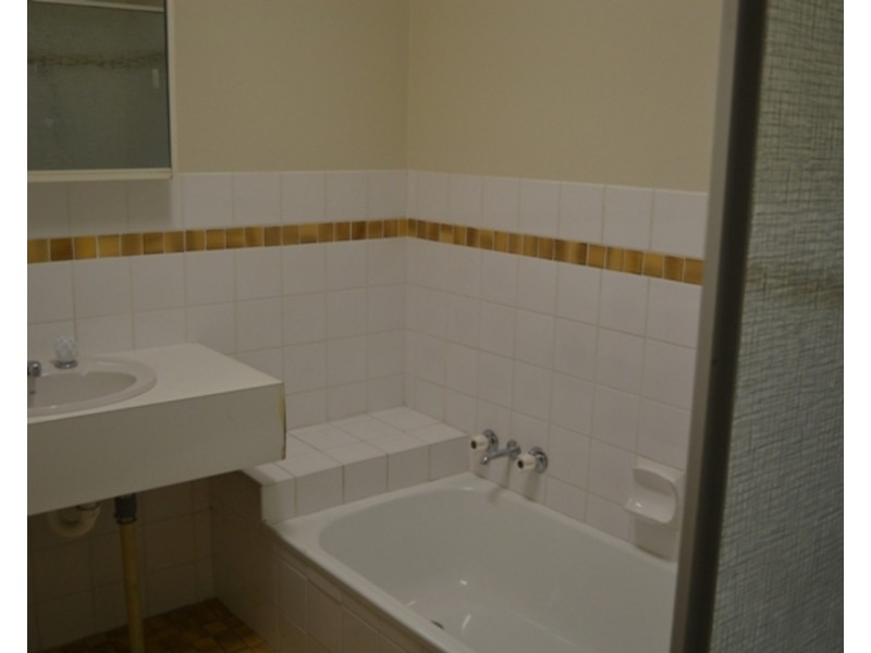 7/210 Scarborough Street, Southport QLD 4215