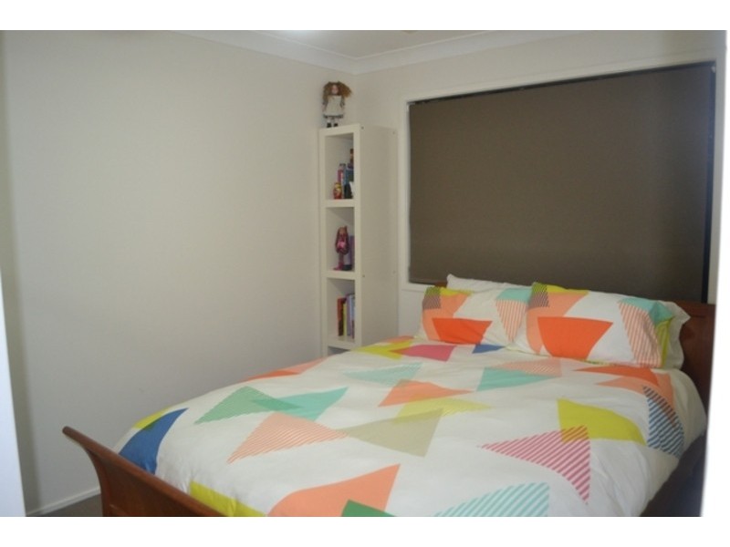 12 Buena Vista Court, Broadbeach Waters QLD 4218