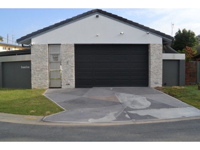 12 Buena Vista Court, Broadbeach Waters QLD 4218