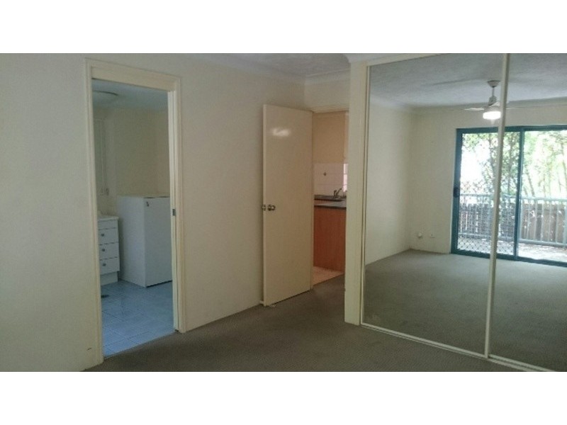 10/88 High Street, Southport QLD 4215