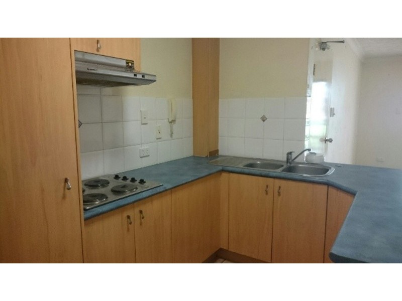 10/88 High Street, Southport QLD 4215