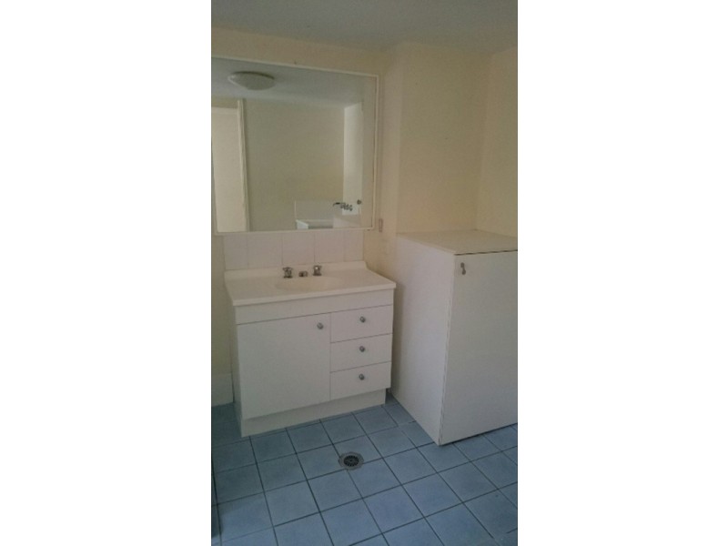 10/88 High Street, Southport QLD 4215