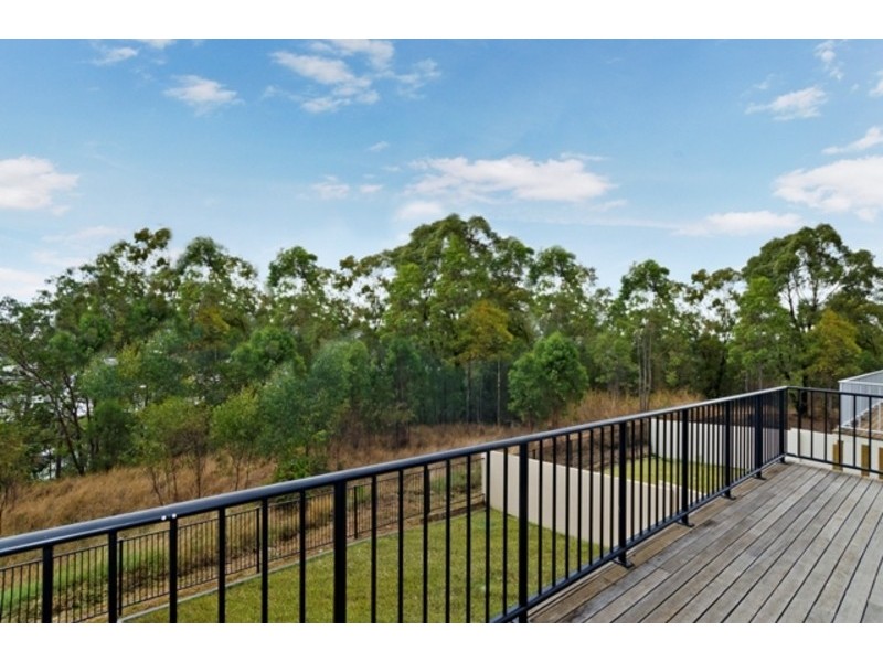 5 Zane Street, Molendinar QLD 4214