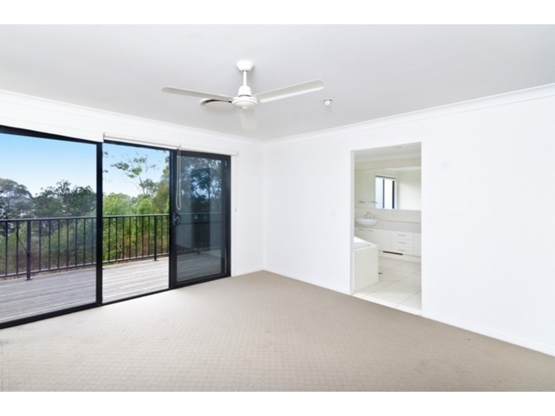 5 Zane Street, Molendinar QLD 4214