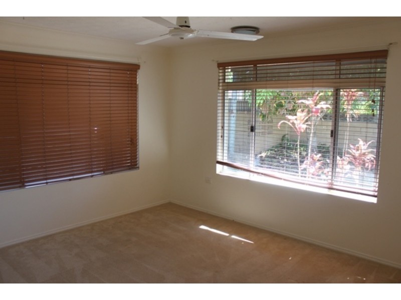 15 Tecoma Street, Southport QLD 4215