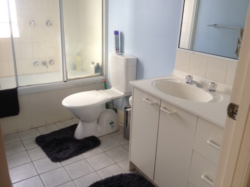 29/50 St Kevins Avenue, Benowa QLD 4217