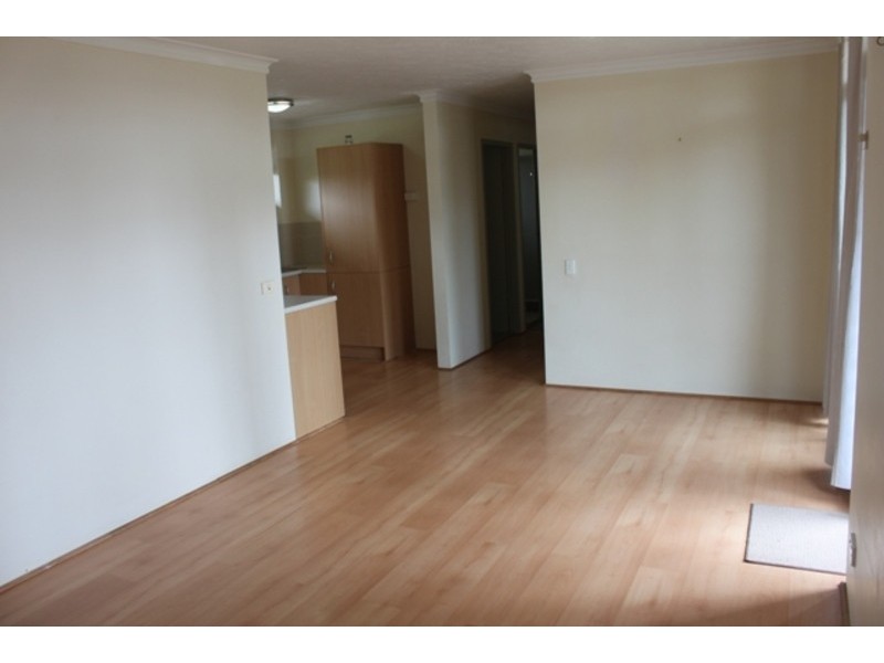 6/25 White Street, Southport QLD 4215