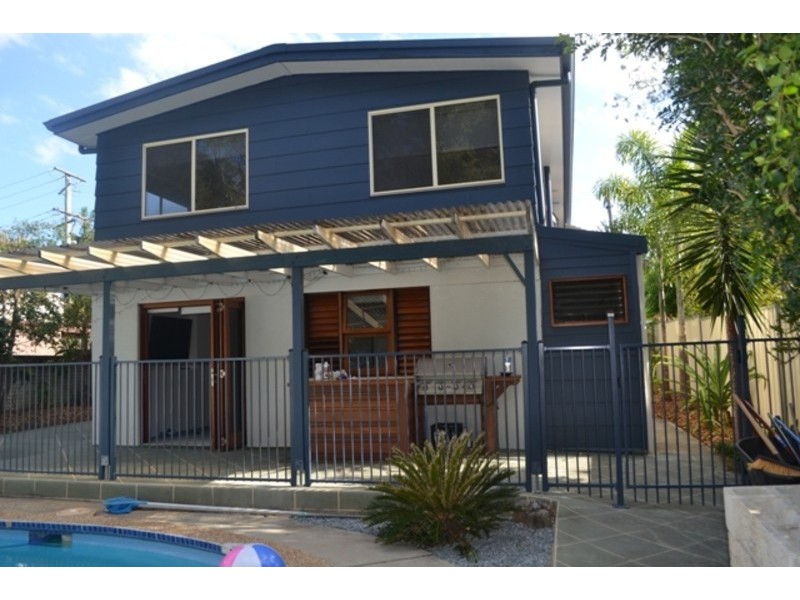 113 Kindra Avenue, Southport QLD 4215