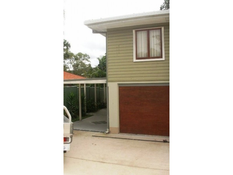 2/5 Melinda Street, Southport QLD 4215