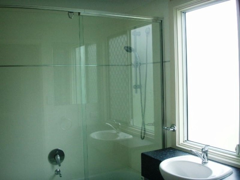 2/5 Melinda Street, Southport QLD 4215