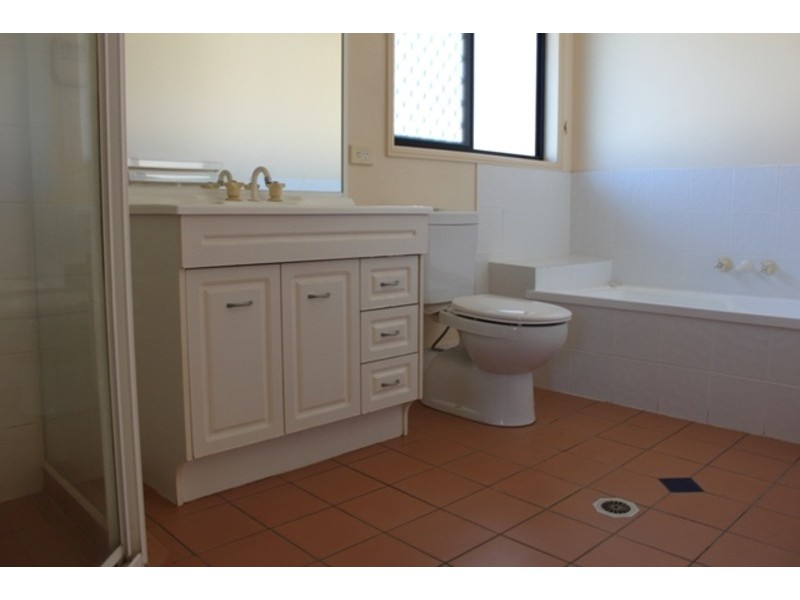 4/23 blake Street, Southport QLD 4215