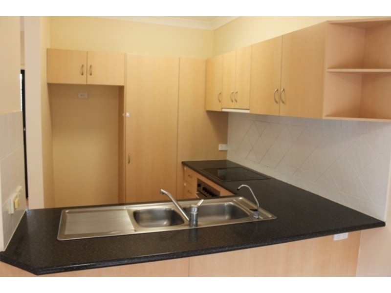 4/23 blake Street, Southport QLD 4215