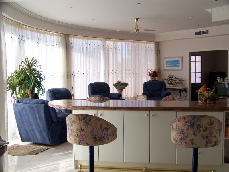 12/131 Morala Avenue, Runaway Bay QLD 4216