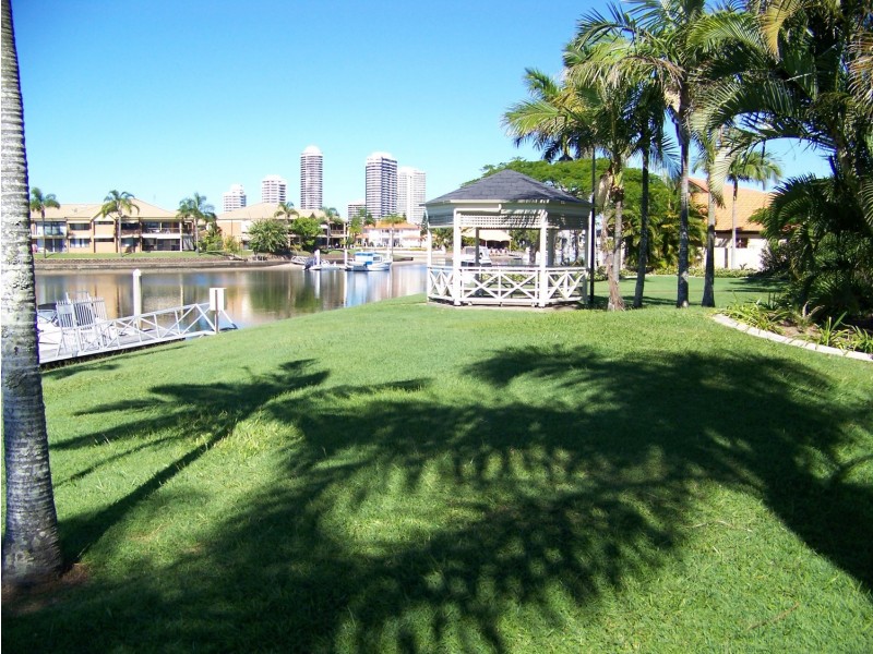 12/131 Morala Avenue, Runaway Bay QLD 4216