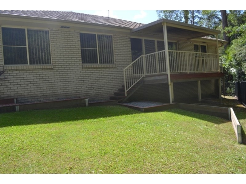 94 Roberts Drive, Maudsland QLD 4210