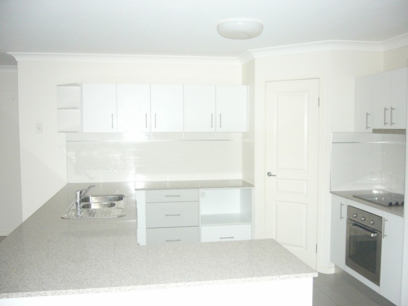 6 Mitchell Street, Upper Coomera QLD 4209