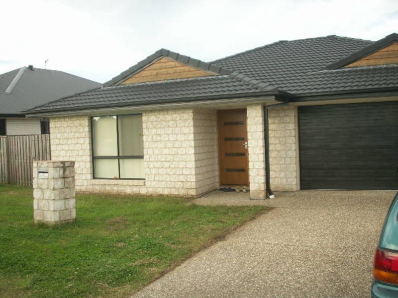 32 Kingsford Drive, Upper Coomera QLD 4209