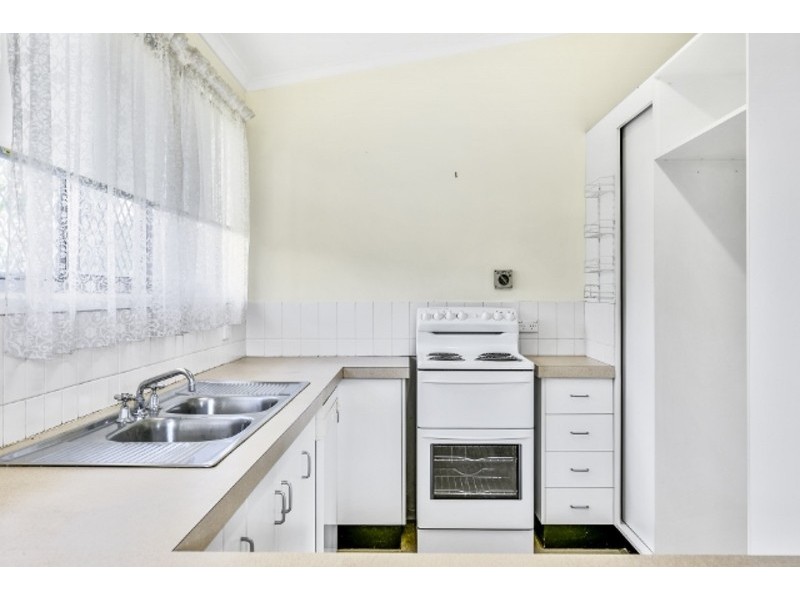 2 Pilgrim Place, Southport QLD 4215