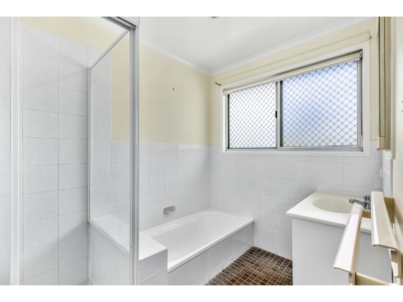 2 Pilgrim Place, Southport QLD 4215