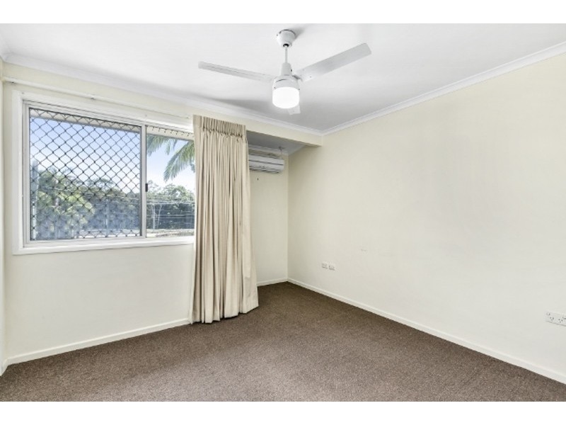 2 Pilgrim Place, Southport QLD 4215