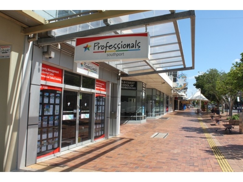 16 Nerang Street, Southport QLD 4215