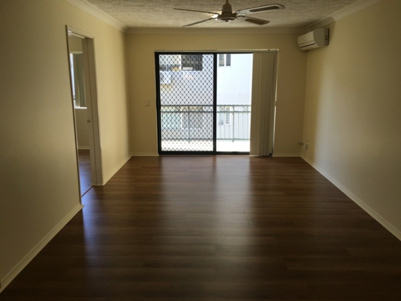 3/129 Muir Street, Labrador QLD 4215