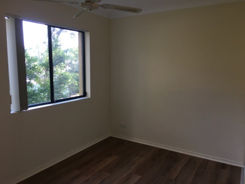 3/129 Muir Street, Labrador QLD 4215