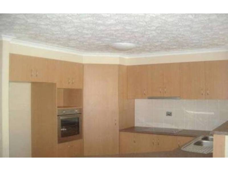 20/16 Sykes Court, Southport QLD 4215