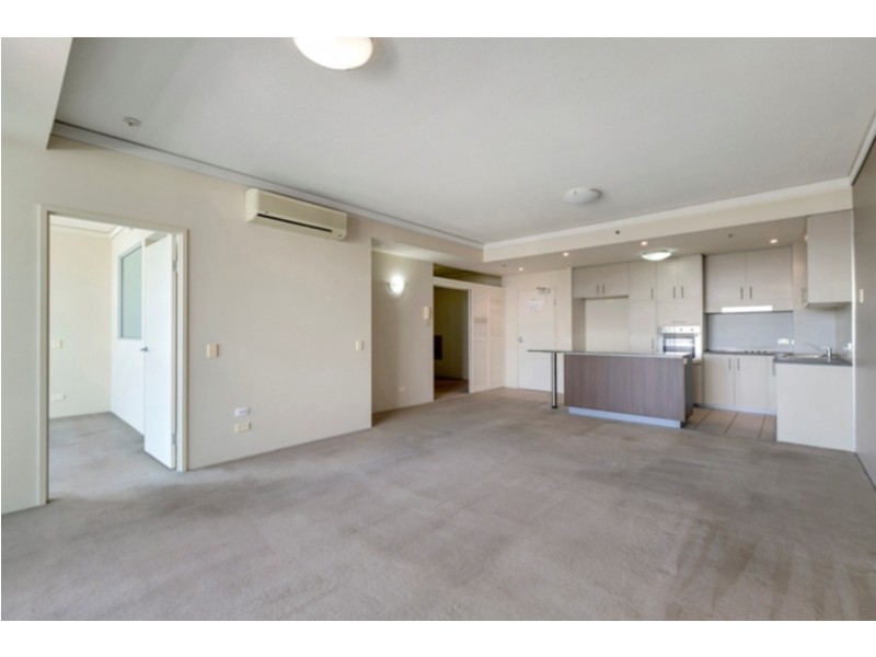 1005/360 Marine Parade, Labrador QLD 4215