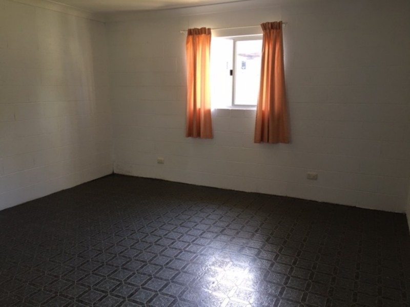 2/38 West King Street, Southport QLD 4215