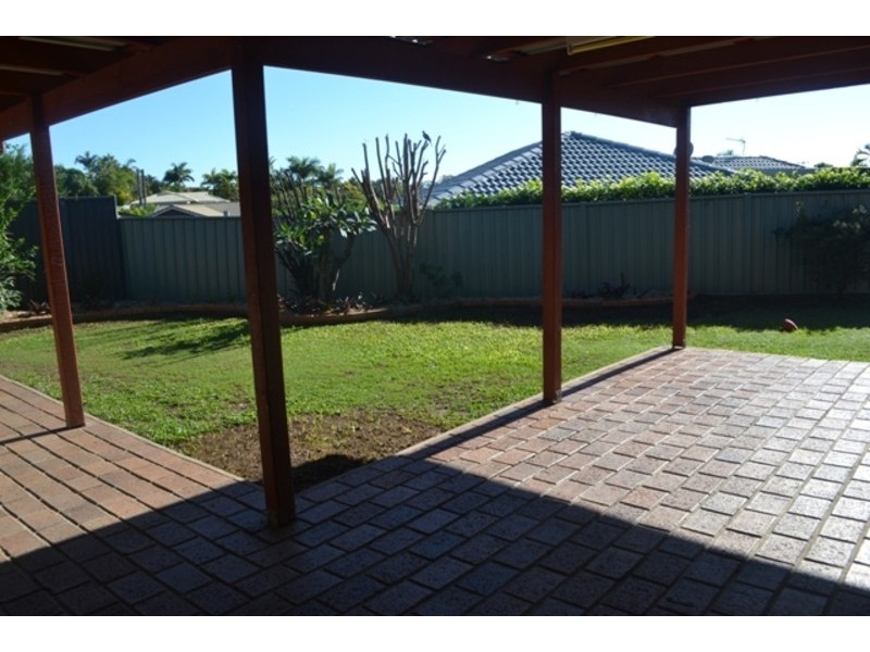 4 Dante Court, Arundel QLD 4214