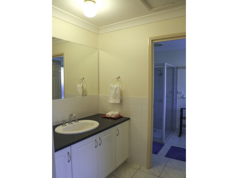 8 Everest Drive, Southport QLD 4215