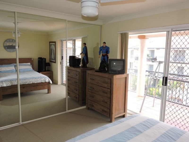 97 /148 Marine Parade, Southport QLD 4215