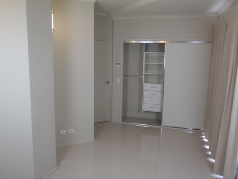 1/20 Lawson Street, Southport QLD 4215