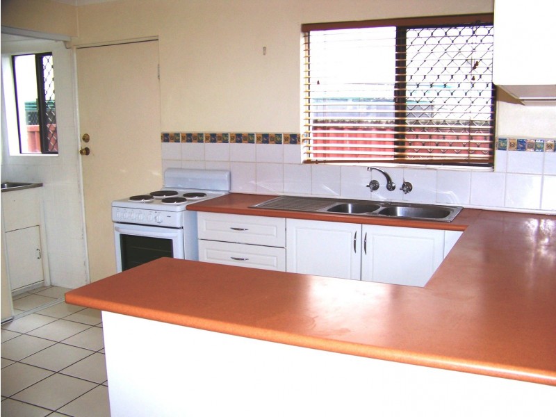 2/188 High Street, Southport QLD 4215