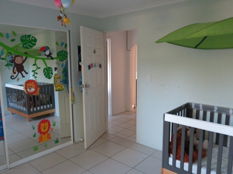 1/16 Rosewood Avenue, Broadbeach QLD 4218