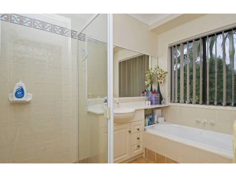 2 Gumview Place, Molendinar QLD 4214