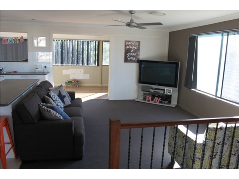 25 Killowill Avenue, Paradise Point QLD 4216