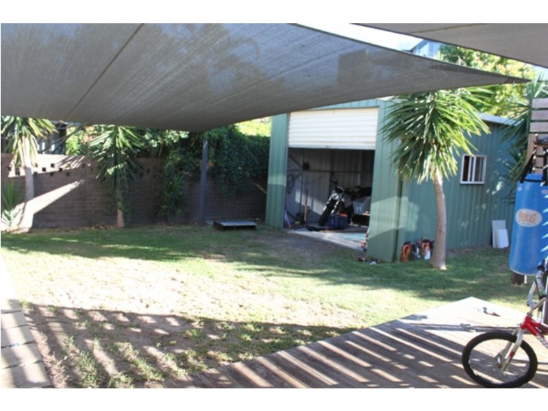 25 Killowill Avenue, Paradise Point QLD 4216