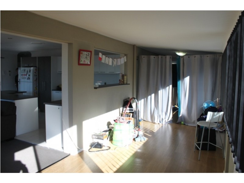 25 Killowill Avenue, Paradise Point QLD 4216