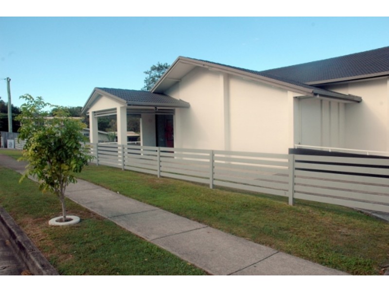 116 Ridgeway Avenue, Southport QLD 4215