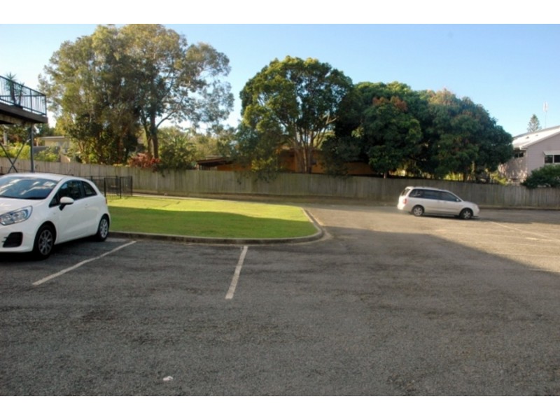 116 Ridgeway Avenue, Southport QLD 4215